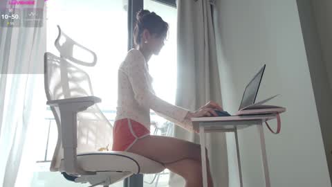 Snapshot of fallen_virtue chatting on 4, 2, 2025 Miya online show from 4, 2, 2025