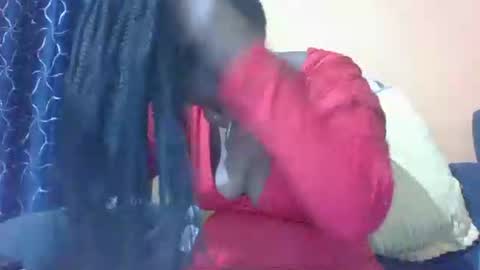 famous_bear online show from 23, 2, 2026