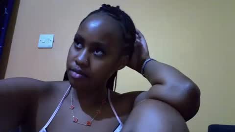 famous_bear online show from 26, 2, 2026