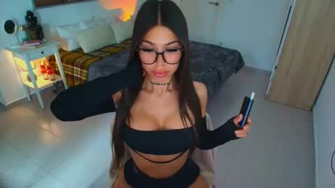 Jennifer online show from 9, 6, 2026