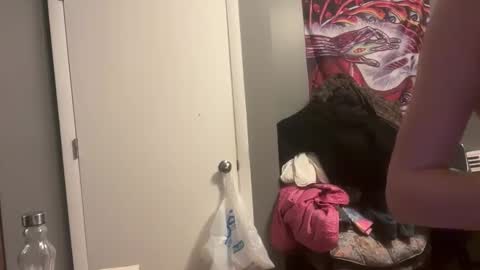 Snapshot of fantasycreampuff666 chatting on 20, 12, 2025 fantasycreampuff666 online show from 20, 12, 2025