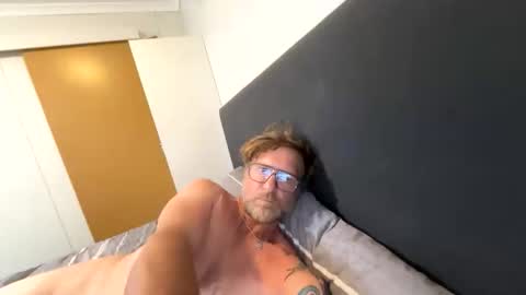 Snapshot of fantasying01 chatting on 1, 12, 2025 fantasying01 online show from 1, 12, 2025