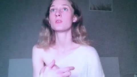 Snapshot of fapputa chatting on 16, 9, 2025 Kira online show from 16, 9, 2025