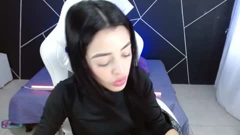 Snapshot of farichell chatting on 6, 1, 2025 fari online show from 6, 1, 2025