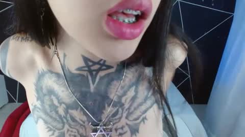 Snapshot of farichell chatting on 12, 9, 2025 fari online show from 12, 9, 2025