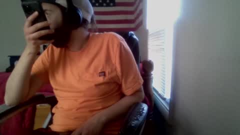 Snapshot of farmboy2398 chatting on 8, 1, 2025 farmboy2398 online show from 8, 1, 2025