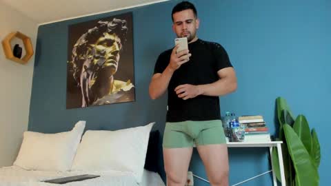 Snapshot of fatdick_1 chatting on 21, 12, 2024 M A T T E O online show from 21, 12, 2024