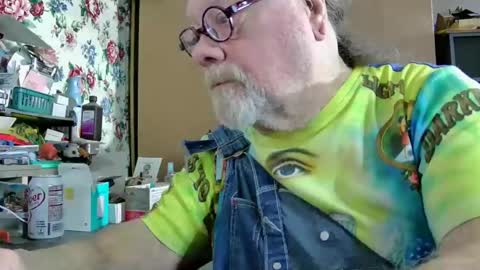 Snapshot of fatfreddythecat chatting on 18, 12, 2024 Fred. online show from 18, 12, 2024
