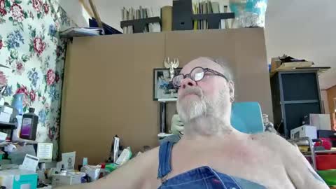 Snapshot of fatfreddythecat chatting on 26, 12, 2024 Fred. online show from 26, 12, 2024