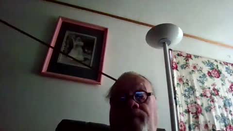 Snapshot of fatfreddythecat chatting on 1, 1, 2025 Fred. online show from 1, 1, 2025