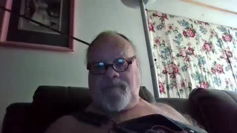 Snapshot of fatfreddythecat chatting on 7, 1, 2025 Fred. online show from 7, 1, 2025