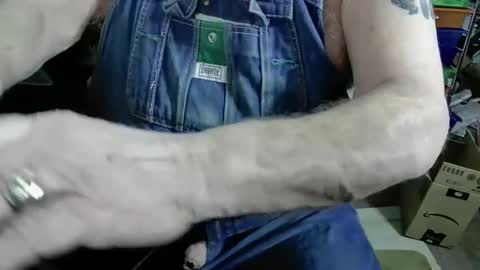 Snapshot of fatfreddythecat chatting on 6, 2, 2025 Fred. online show from 6, 2, 2025