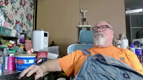 Snapshot of fatfreddythecat chatting on 7, 3, 2025 Fred. online show from 7, 3, 2025