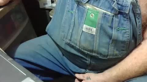 Snapshot of fatfreddythecat chatting on 19, 10, 2025 Fred. online show from 19, 10, 2025