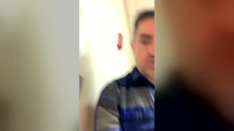 Snapshot of fatnine32 chatting on 15, 12, 2025 fatnine32 online show from 15, 12, 2025