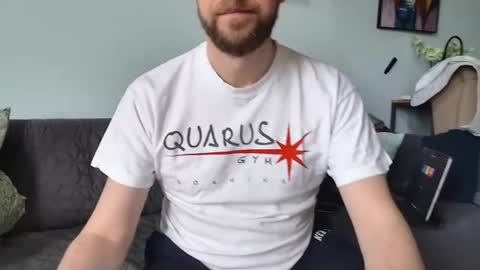 Snapshot of fattenmenow chatting on 9, 3, 2025 fattenmenow online show from 9, 3, 2025