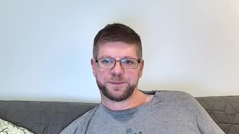 Snapshot of fattenmenow chatting on 21, 11, 2025 fattenmenow online show from 21, 11, 2025