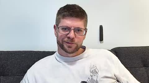 Snapshot of fattenmenow chatting on 20, 12, 2025 fattenmenow online show from 20, 12, 2025