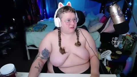 Snapshot of fatveronica chatting on 19, 2, 2025 FatVeronica online show from 19, 2, 2025