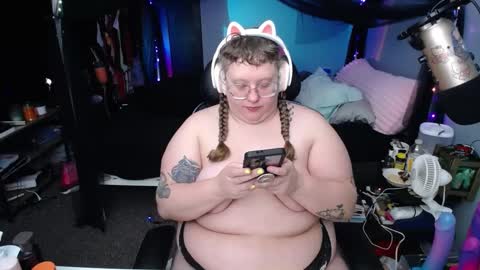 Snapshot of fatveronica chatting on 28, 2, 2025 FatVeronica online show from 28, 2, 2025