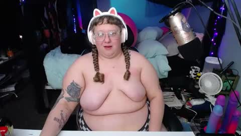 Snapshot of fatveronica chatting on 3, 3, 2025 FatVeronica online show from 3, 3, 2025