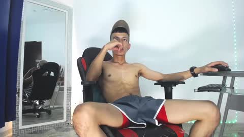 Favel Gomez online show from 2, 12, 2024