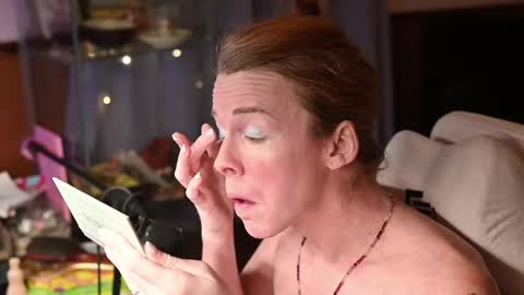 Faye Holloway online show from 12, 11, 2025