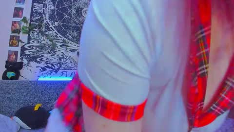 Snapshot of fearlessdiva_x chatting on 8, 11, 2025 Diva online show from 8, 11, 2025