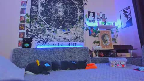 Snapshot of fearlessdiva_x chatting on 11, 11, 2025 Diva online show from 11, 11, 2025