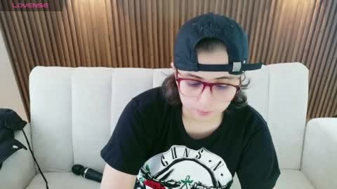 Snapshot of feelina_firesoul chatting on 17, 5, 2026 Feelena online show from 17, 5, 2026