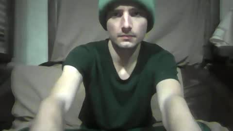 Snapshot of feelingverynaughty chatting on 19, 12, 2024 ask me online show from 19, 12, 2024