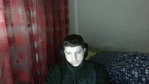 Snapshot of feet_cleaner chatting on 21, 1, 2025 Slut-Boy online show from 21, 1, 2025