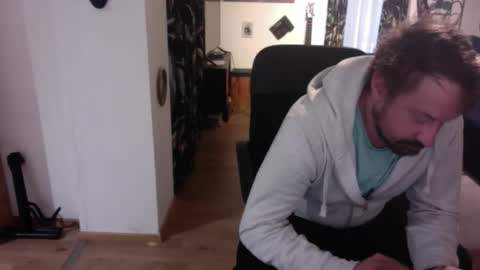 Snapshot of feetkissboy chatting on 9, 11, 2025 feetkissboy online show from 9, 11, 2025