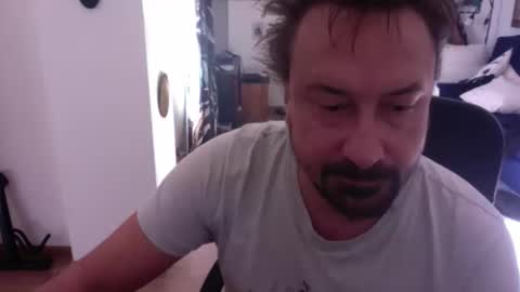 Snapshot of feetkissboy chatting on 22, 11, 2025 feetkissboy online show from 22, 11, 2025