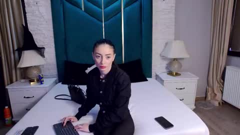 Snapshot of feetvibe chatting on 30, 10, 2025 FeetVibe online show from 30, 10, 2025