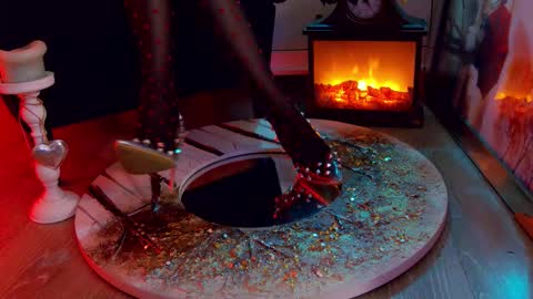 Snapshot of feetvibe chatting on 25, 11, 2025 FeetVibe online show from 25, 11, 2025