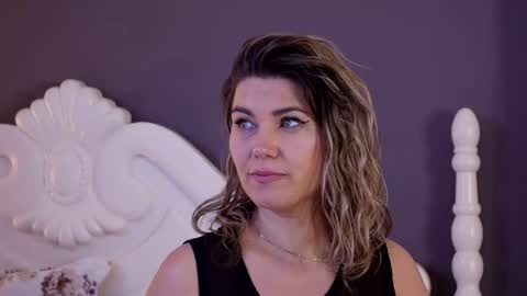 FeliciaKrige online show from 5, 3, 2025