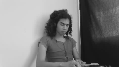 Snapshot of felinexoxo chatting on 26, 11, 2025 FELINE online show from 26, 11, 2025