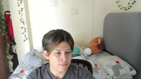 Snapshot of felix_leex chatting on 15, 11, 2025 Felix leex online show from 15, 11, 2025