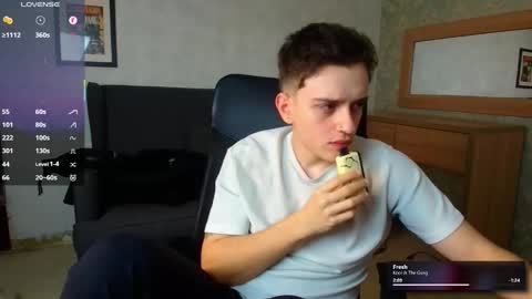 Snapshot of felixstark chatting on 18, 12, 2025 FelixStark online show from 18, 12, 2025