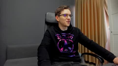 Snapshot of felixstark chatting on 9, 3, 2026 FelixStark online show from 9, 3, 2026