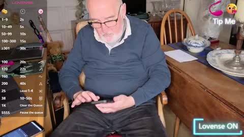 Adam online show from 1, 12, 2025