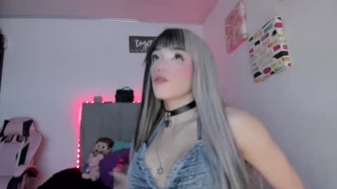 Snapshot of fem_boy6 chatting on 13, 12, 2024 fem_boy6 online show from 13, 12, 2024