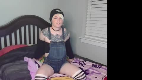 Dee online show from 2, 10, 2025