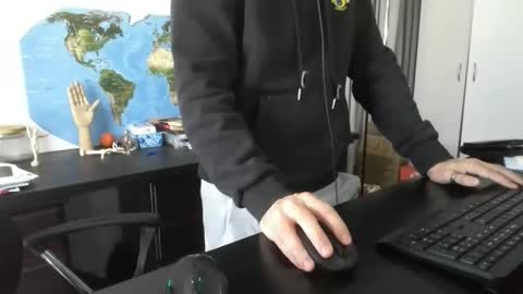 femdomsubby online show from 18, 12, 2024