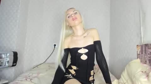 Snapshot of femida13 chatting on 12, 10, 2025 femida13 online show from 12, 10, 2025