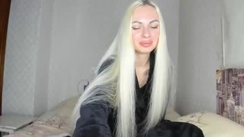 Snapshot of femida13 chatting on 5, 11, 2025 femida13 online show from 5, 11, 2025