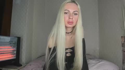 Snapshot of femida13 chatting on 15, 11, 2025 femida13 online show from 15, 11, 2025