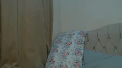 Snapshot of femmeangel chatting on 9, 10, 2025 Alice online show from 9, 10, 2025