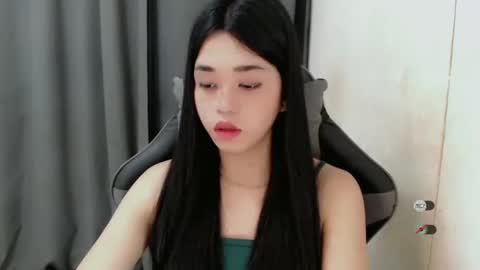 Snapshot of femylove chatting on 2, 2, 2025 YOUR BEAUTIFUL ASIANFHEMY online show from 2, 2, 2025
